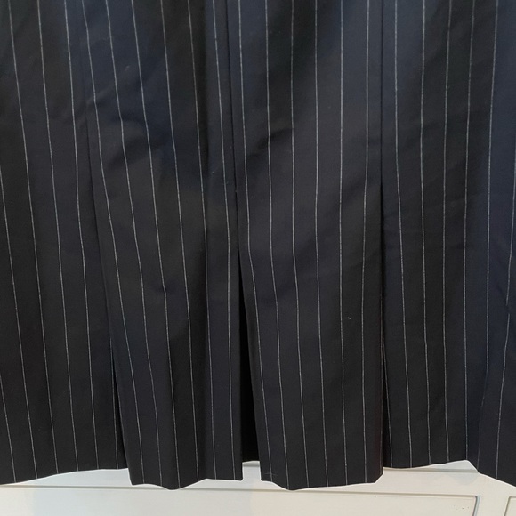 ESCADA black vintage wool pinstripe pencil skirt - Picture 3 of 4